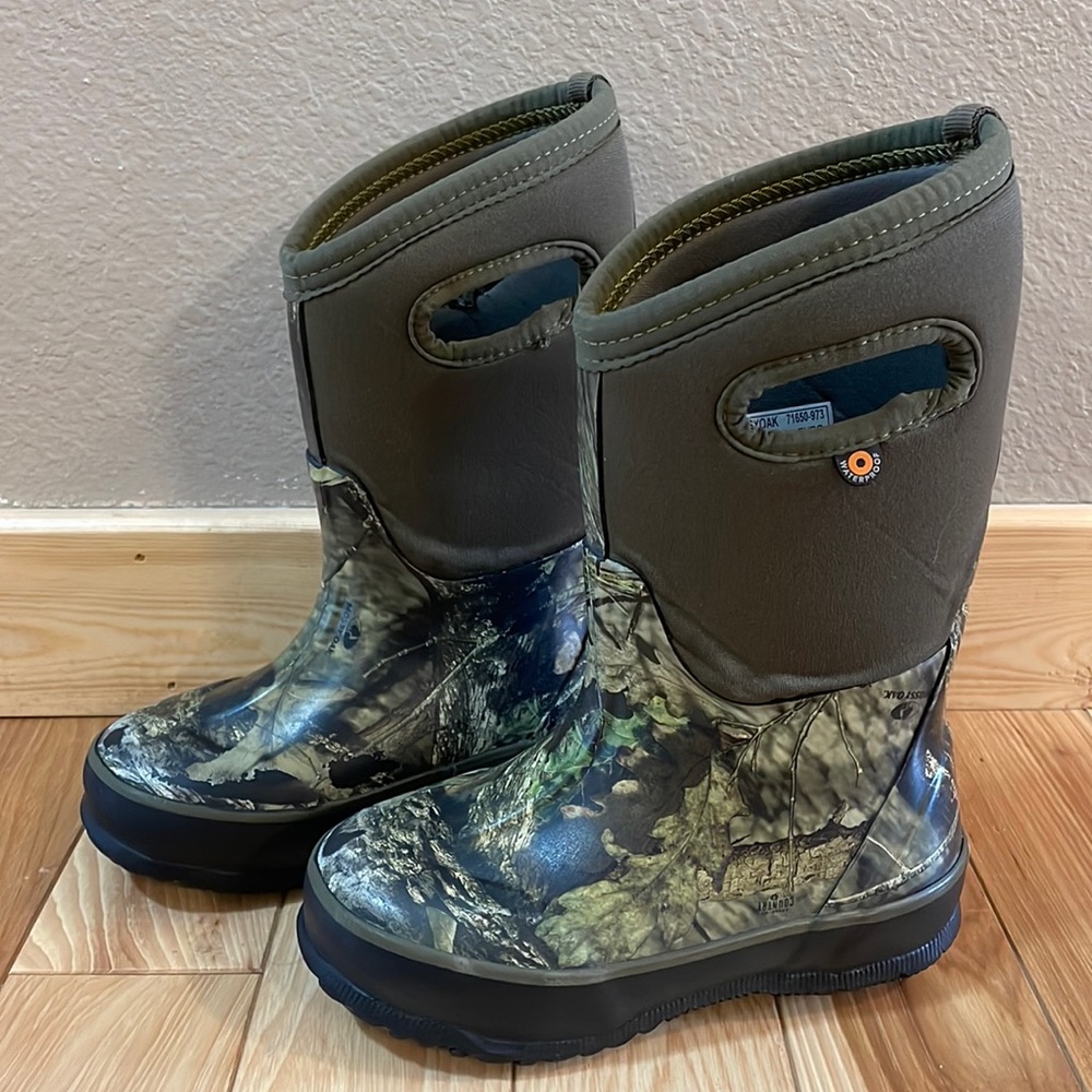 Bogs Winter Boots Toddler Size 11- Mossy Oak Camo